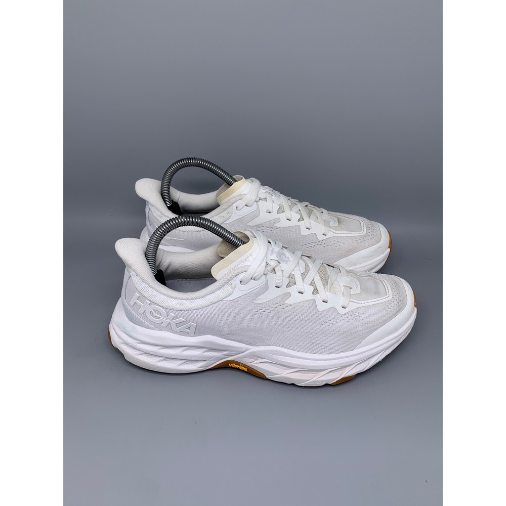 Hoka One Speedgoat 5 White Trail Running Shoes Men's Sz 7D / Women's Sz 8.5D